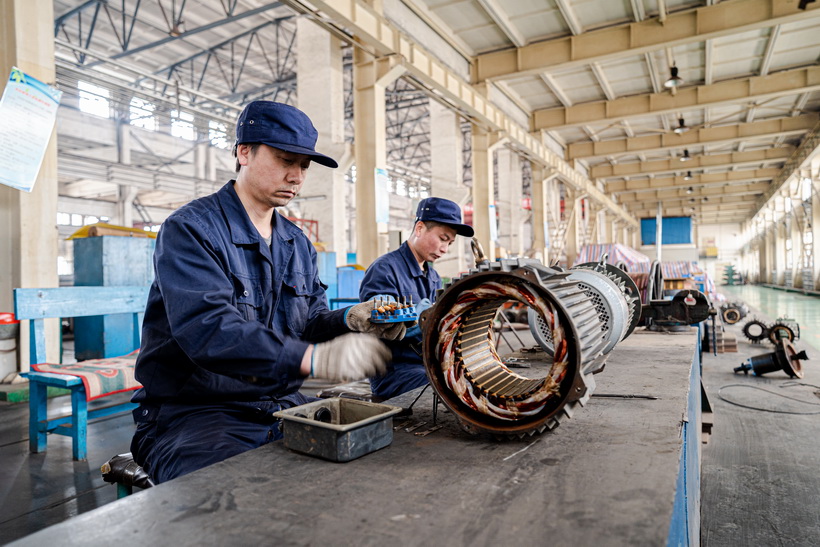 �������